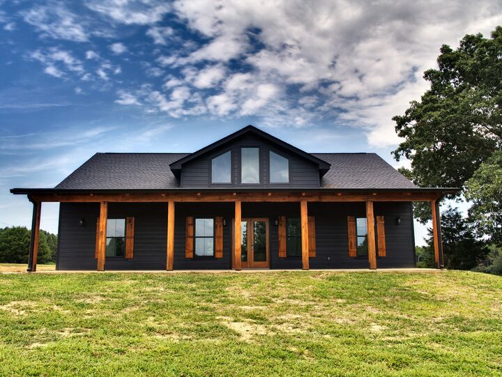 Property Photo: 2032 Womble Ridge Rd TN 38456