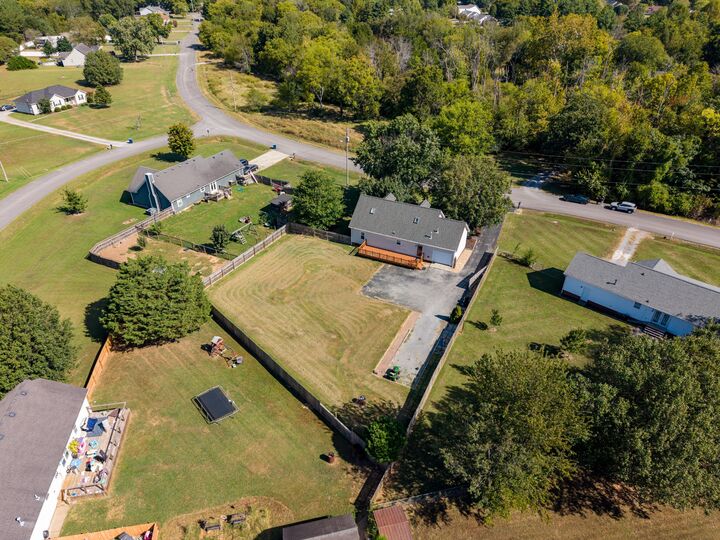 Property Photo:  304 Conhocken Ct  TN 37128 