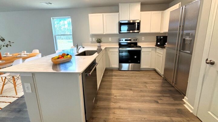 Property Photo: 1407 Belmont Way TN 37091