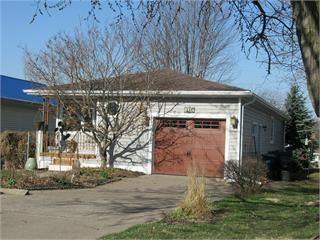 Property Photo: 1612 Lincoln IA 52761
