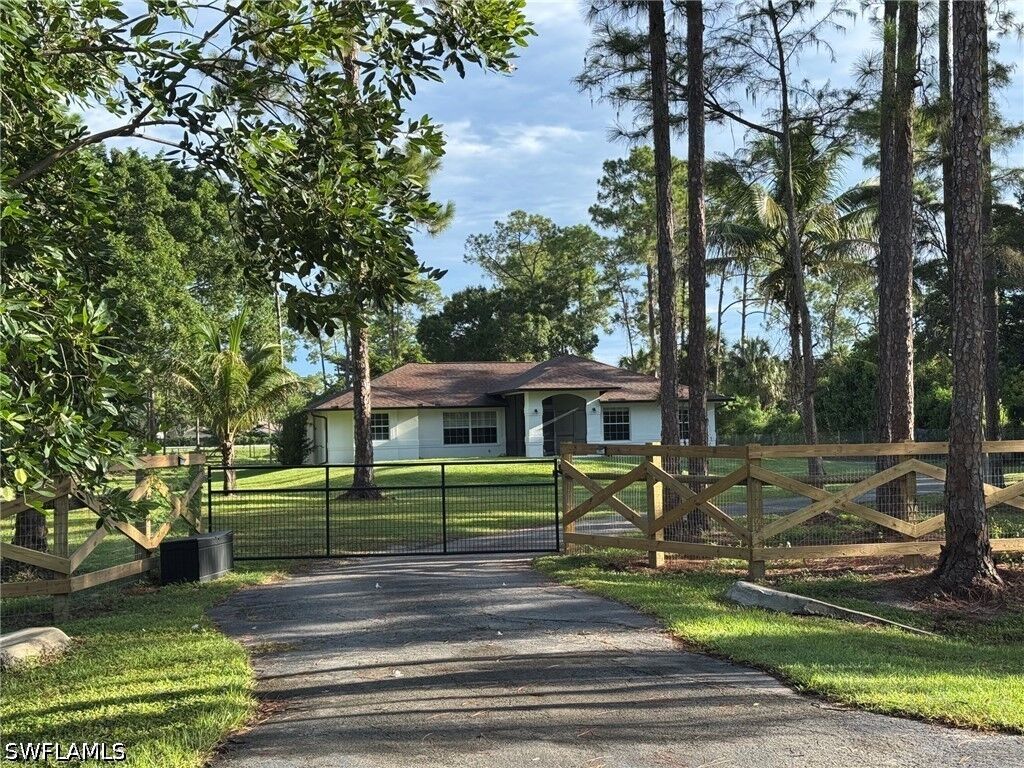 Property Photo:  3271 7th Avenue NW  FL 34120 