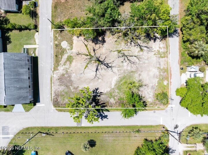 Property Photo:  722 SW 5th Street  FL 32601 