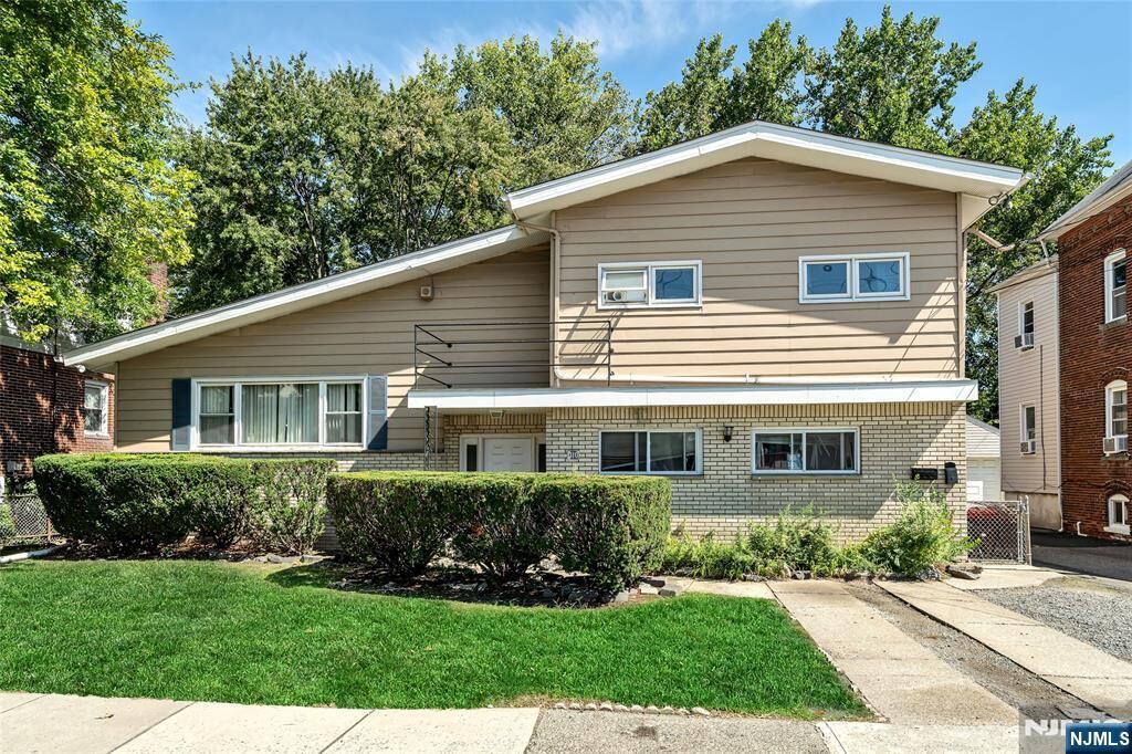 Property Photo:  310 Main Street  NJ 07606 