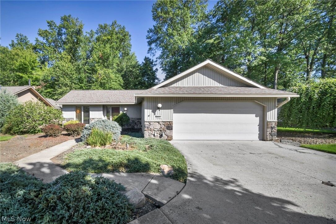 Property Photo:  8672 Gatewood Drive  OH 44039 