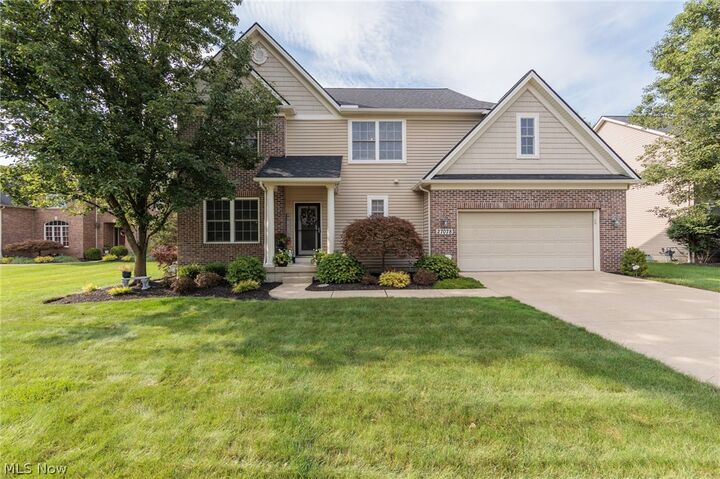 Property Photo:  27078 Waterside Drive  OH 44138 