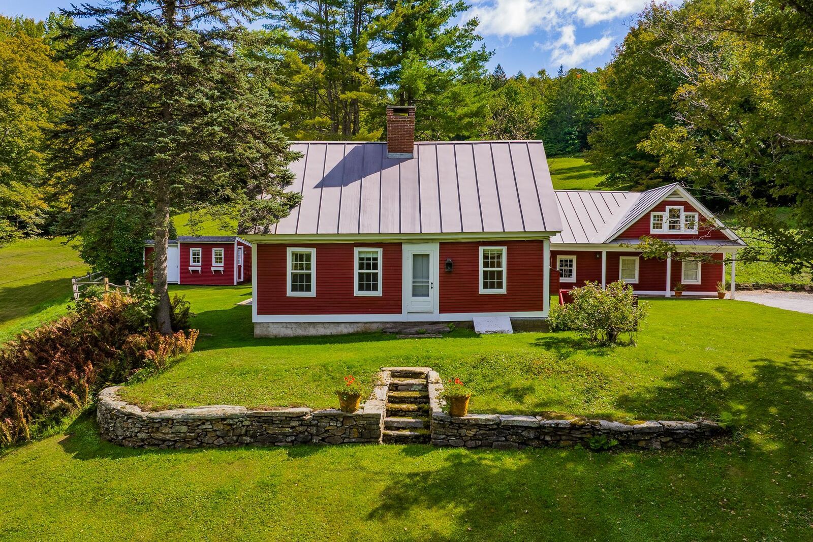 Property Photo:  1419 Cloudland Road  VT 05067 