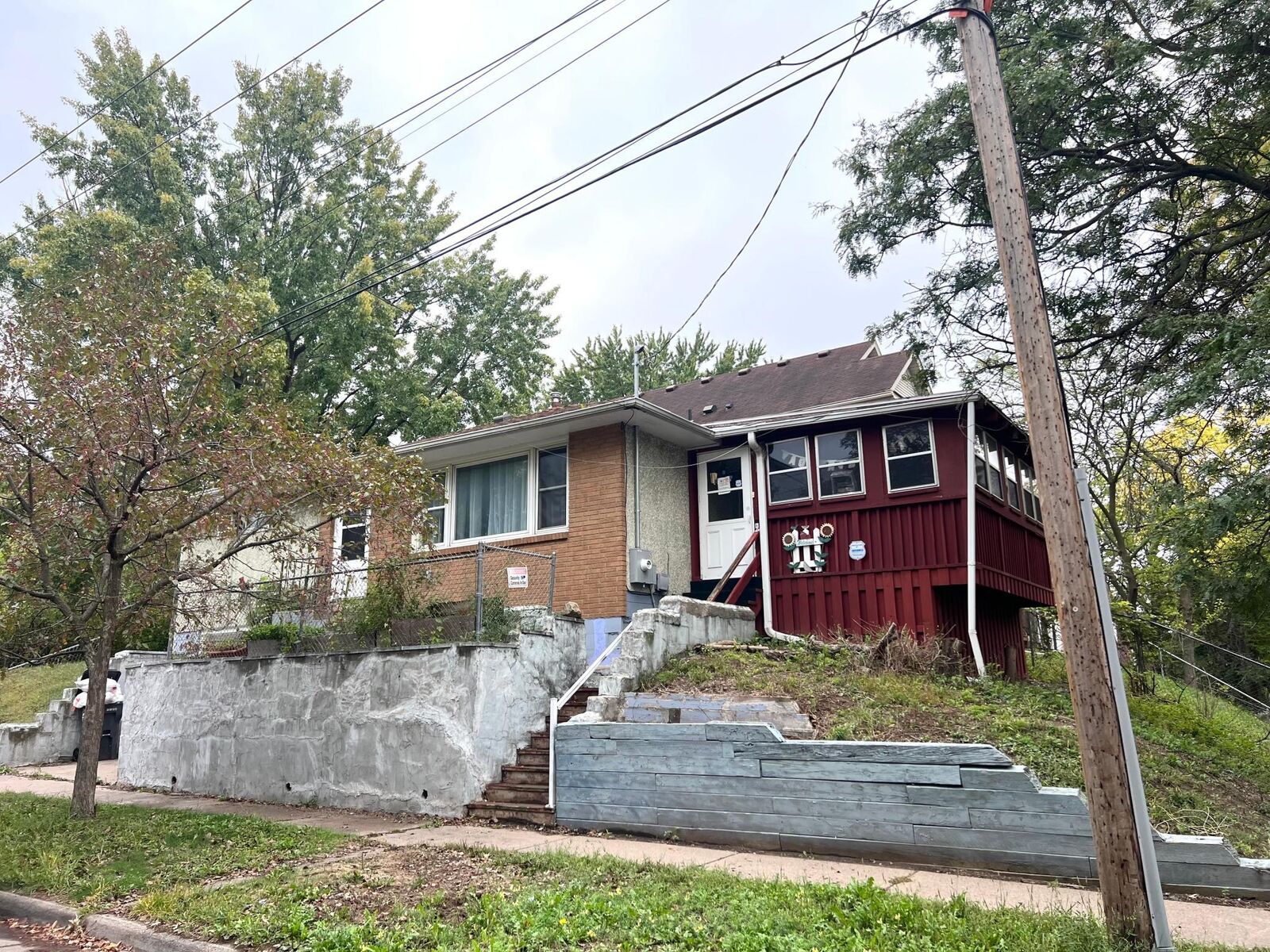 Property Photo:  215 Maple Street  MN 55106 
