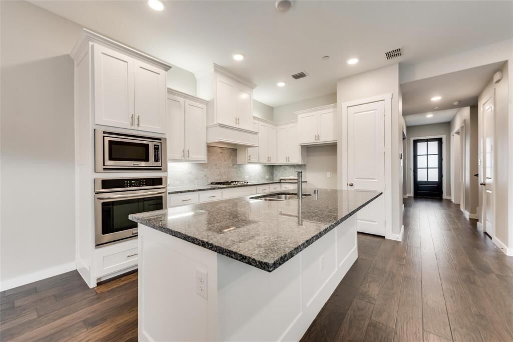 Property Photo:  8712 Ice House Drive  TX 76180 