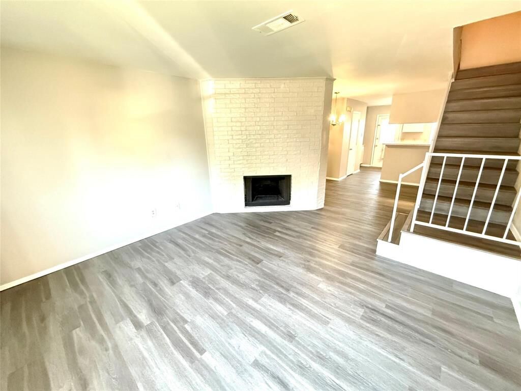 Property Photo:  629 Carriagehouse Lane H6  TX 75040 