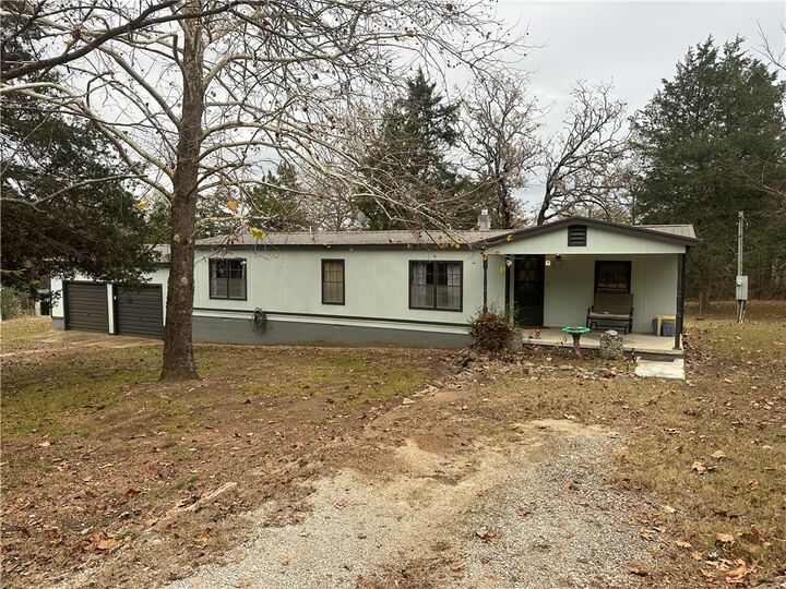 Property Photo: 114 E Airport AR 72630