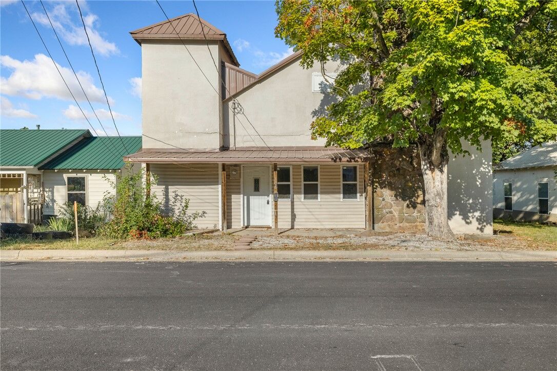 Property Photo:  308 Shaver Street  AR 72616 