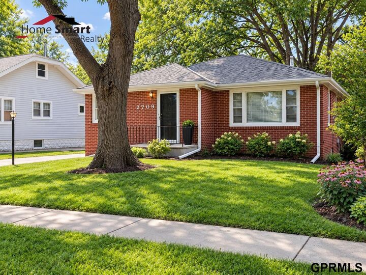 Property Photo:  2709 S 12 Street  NE 68502 