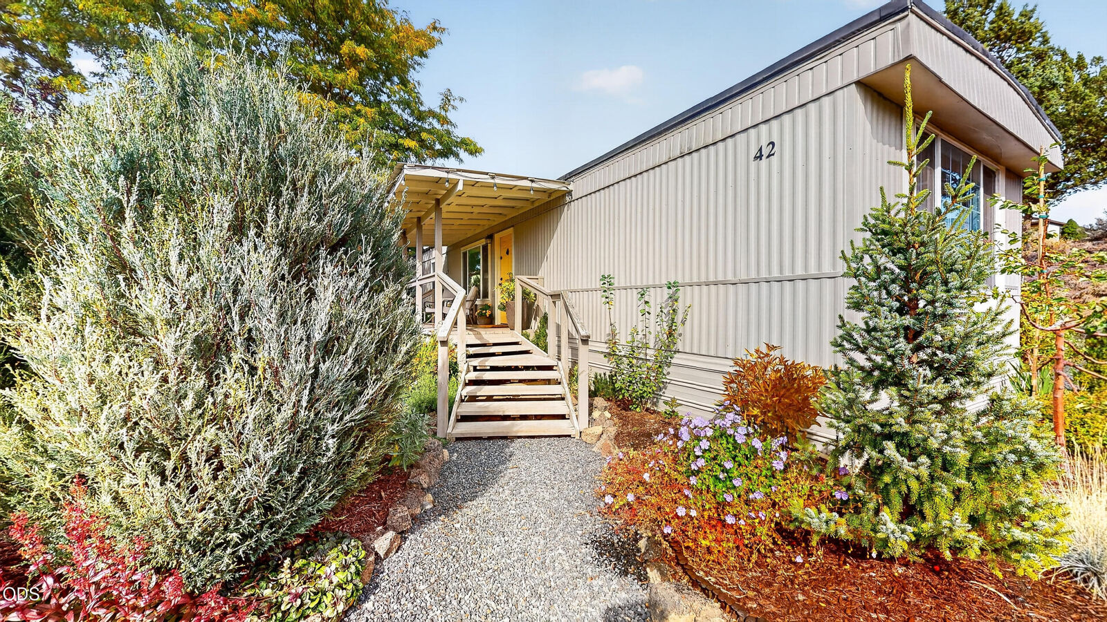 Property Photo: 6100 S Highway 97 Unit 42 OR 97756
