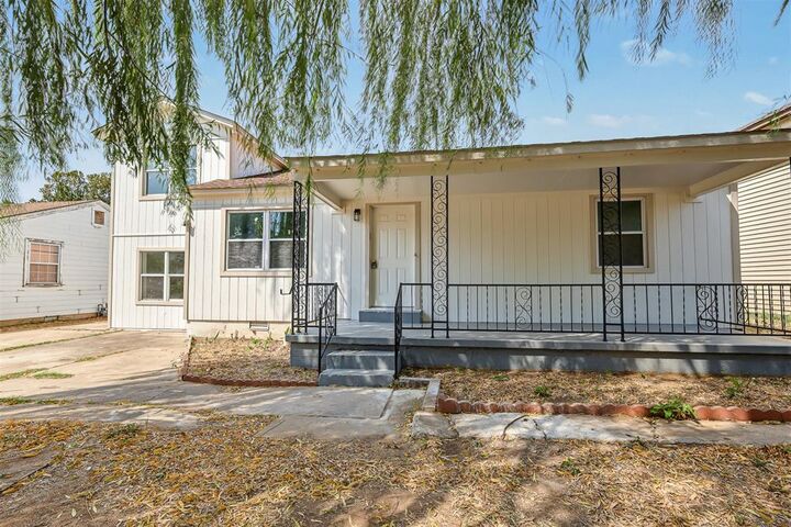 Property Photo:  103 Oak Street  OK 73110 