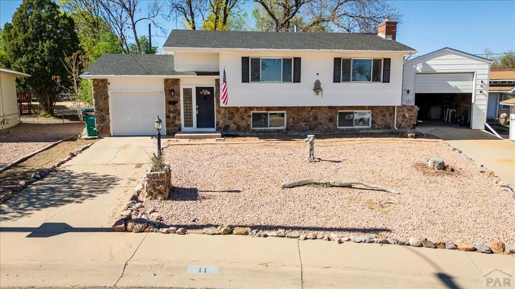 Property Photo: 11 Macgregor Rd CO 81001