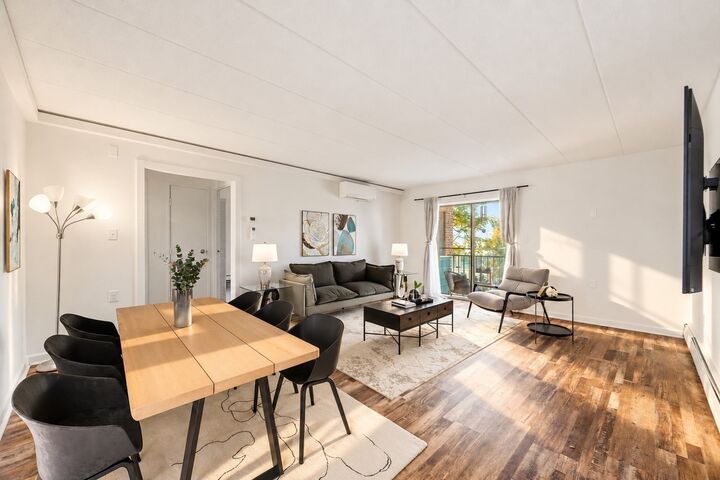 Property Photo:  14 Boston St 1A  MA 02143 