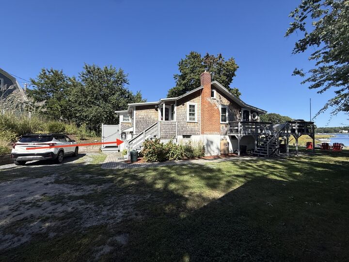 Property Photo:  4 Ross Ave 2  MA 02571 