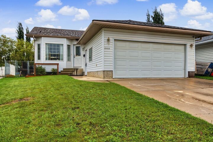 Property Photo:  12418 96A Street  AB T8V 6Z8 