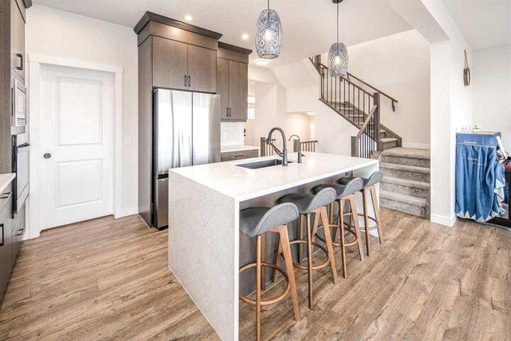Property Photo:  75 Calhoun Hill NE  AB T3P 1T7 