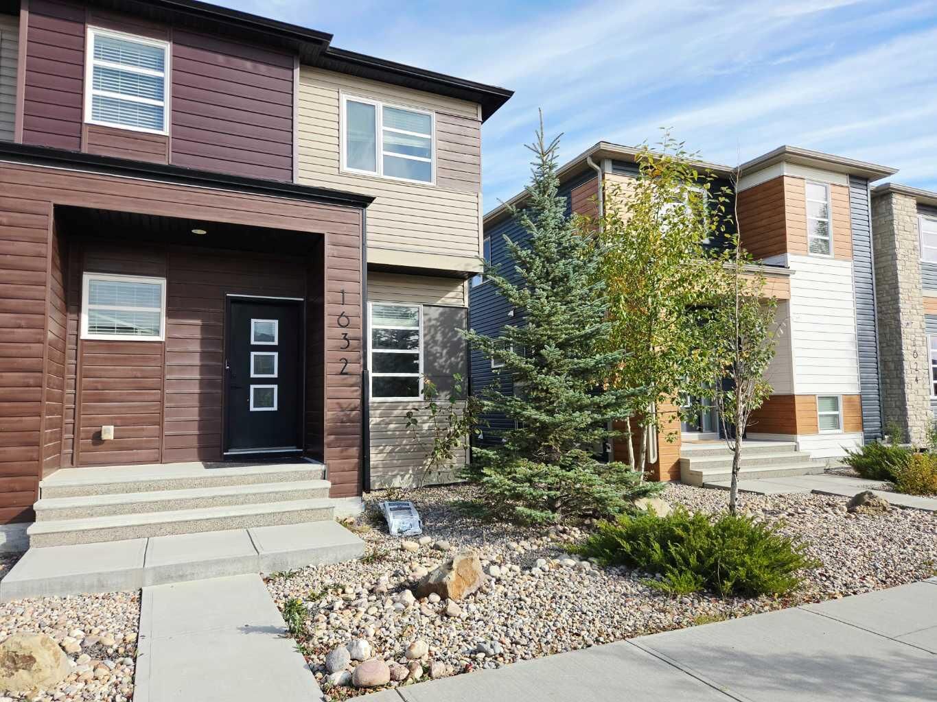 Property Photo:  1632 Cornerstone Boulevard NE  AB T3N 1H3 