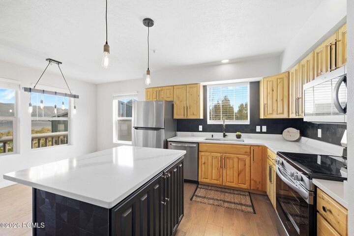 Property Photo: 1756 W Fox Bay Drive F103 UT 84032