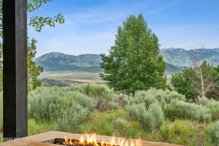 Property Photo: 8238 Western Sky Road UT 84098