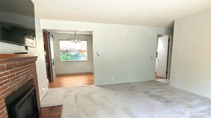Property Photo: 16023 32nd Avenue NE WA 98155