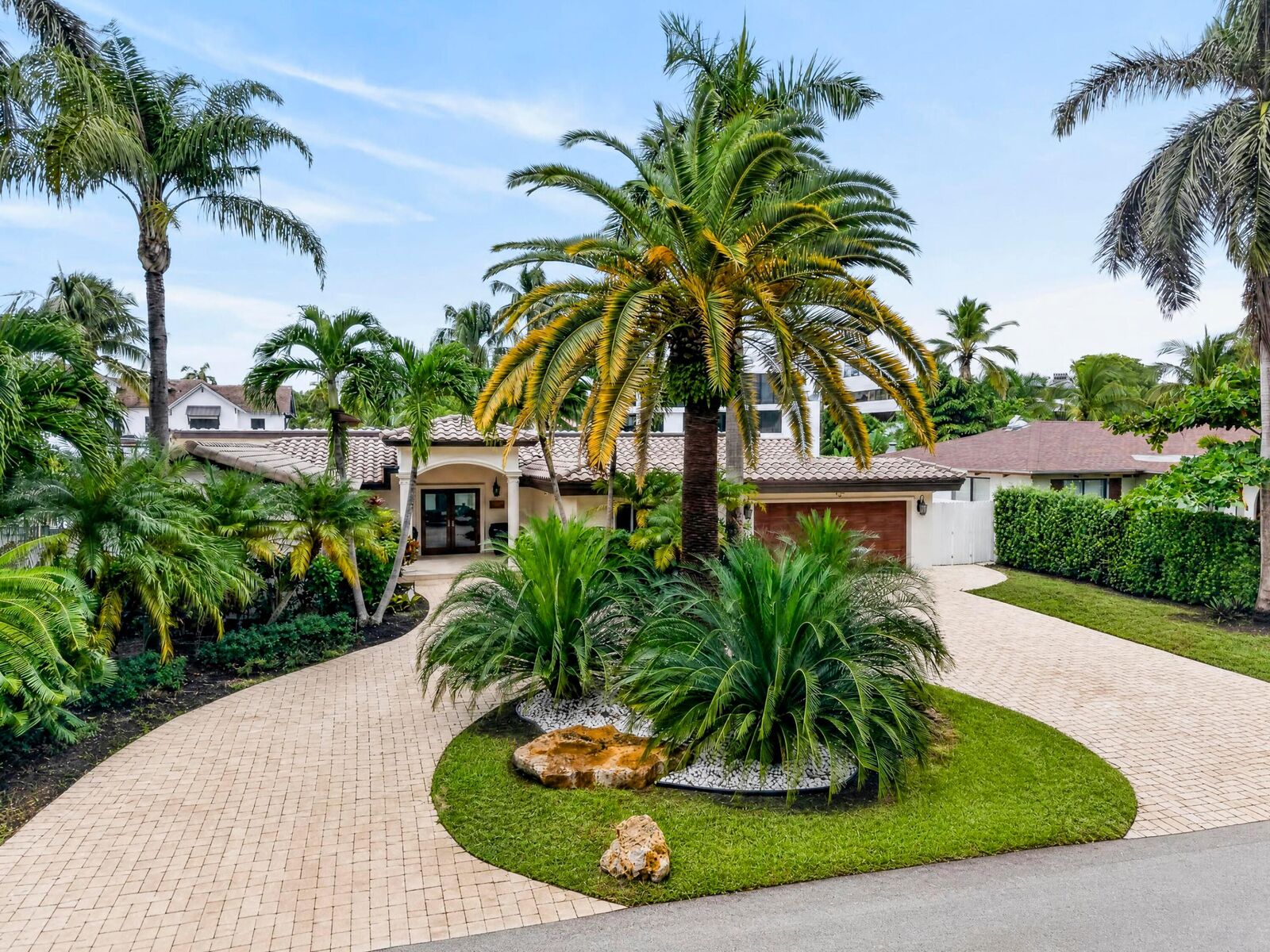 Property Photo:  329 Isle Of Capri Drive  FL 33301 