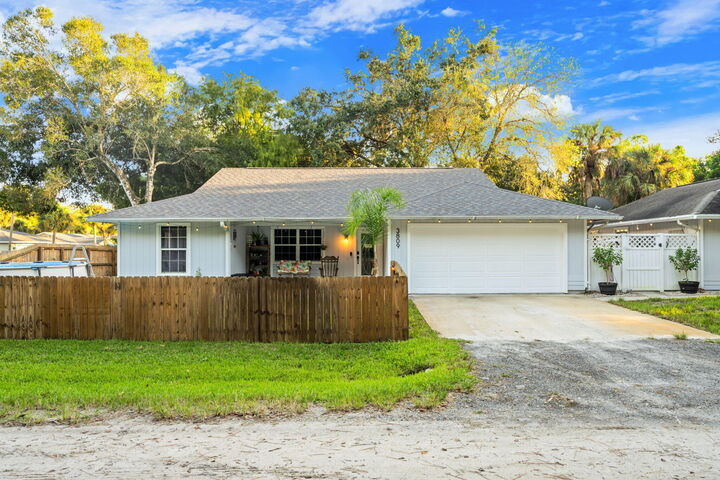 Property Photo:  3809 11th Street SW  FL 32968 