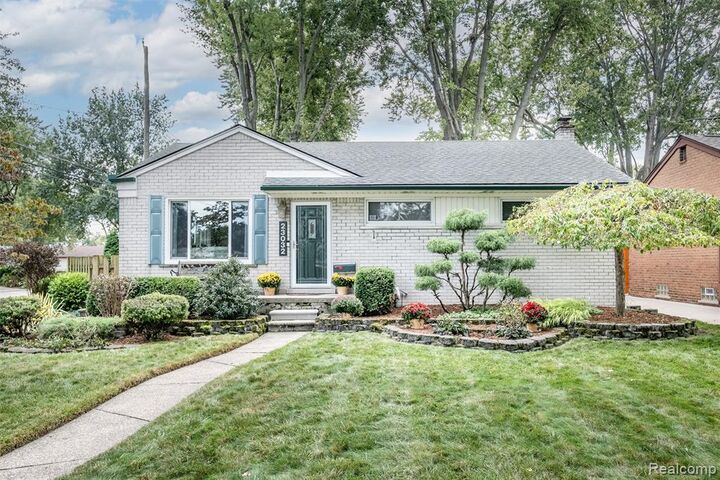 Property Photo:  23032 Brookdale Boulevard  MI 48082 