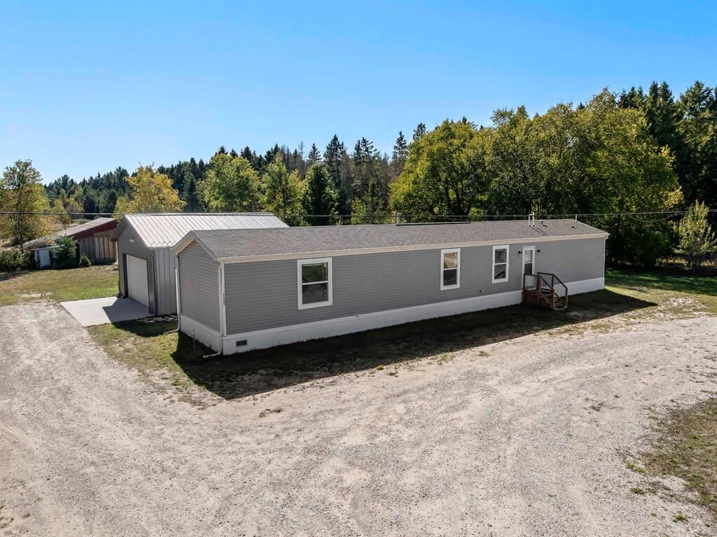 Property Photo:  11261 Maple Road  MI 49617 