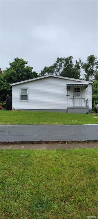 Property Photo: 38 Earlmoor Boulevard MI 48341