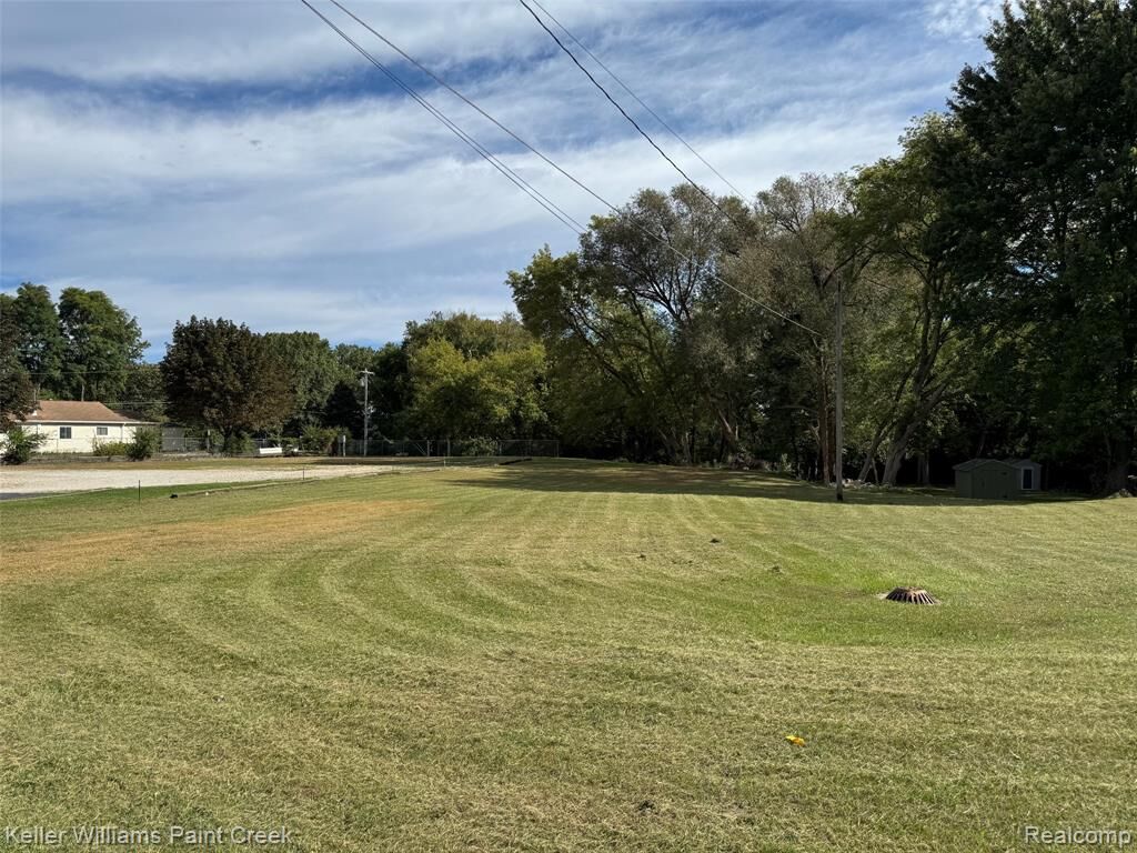 Property Photo: 7200 Lakeshore Road MI 48059