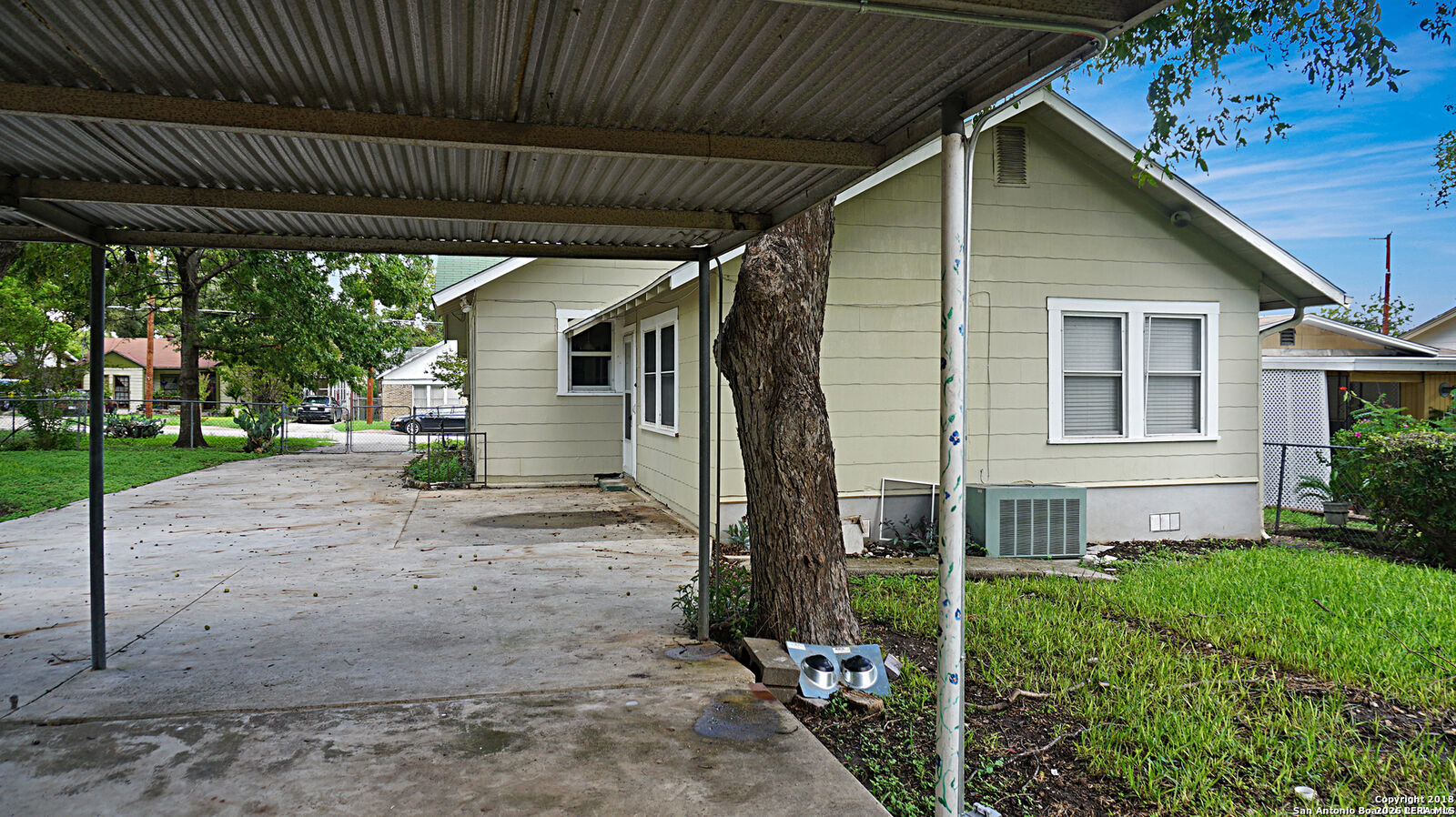 Property Photo:  1506 Waverly Ave Studio 2  TX 78201 