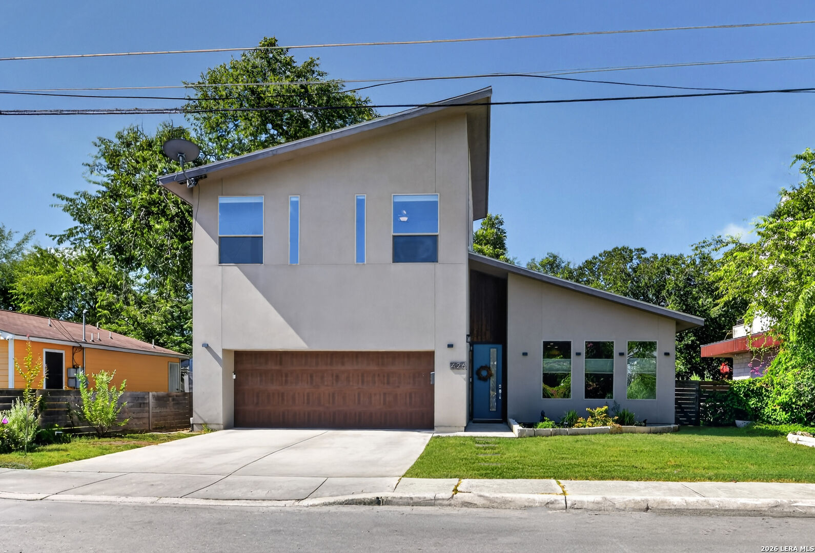 Property Photo:  426 E Fest St  TX 78204 
