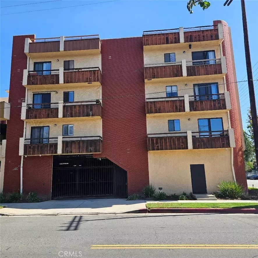 Property Photo: 8710 Independence Ave # 202 CA 91304