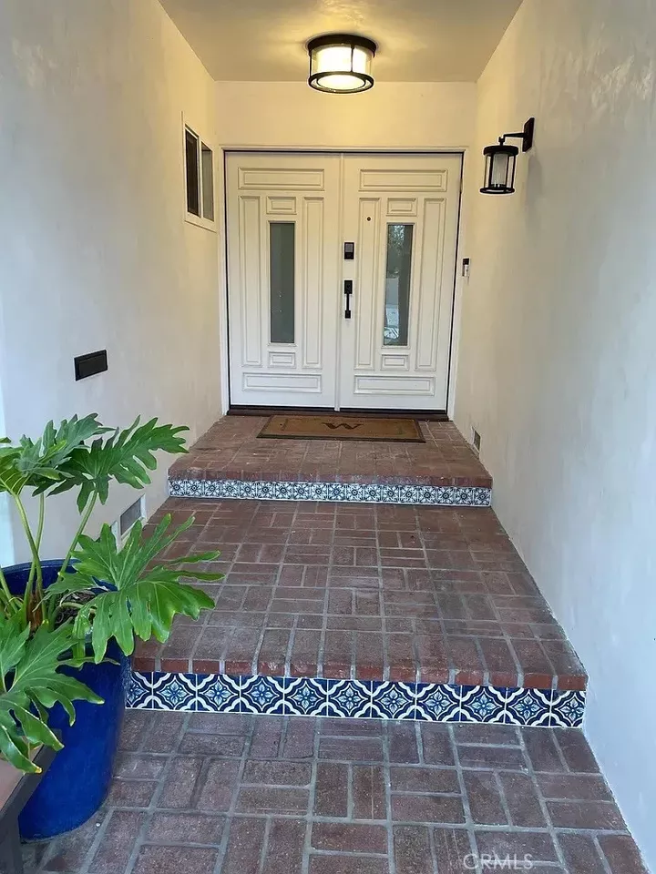 Property Photo:  7403 Alverstone  CA 90045 