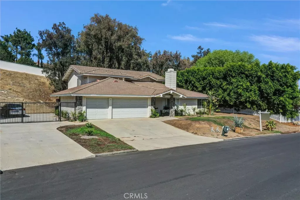 Property Photo:  1790 Laurel Canyon Way  CA 92881 