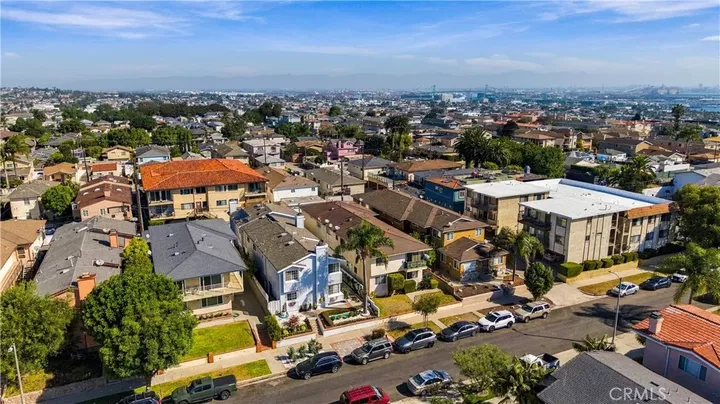 Property Photo:  934 W 26th 1  CA 90731 