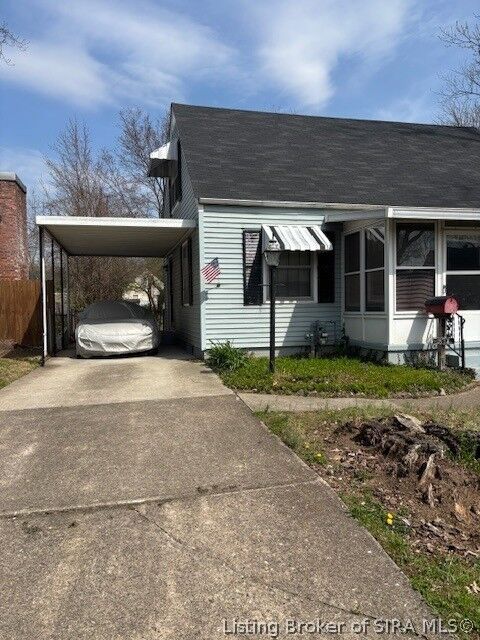 Property Photo: 534 N Whitcomb Avenue IN 47129