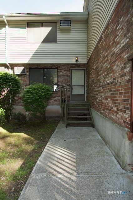 Property Photo:  839 Blackstone Village 839  CT 06450 