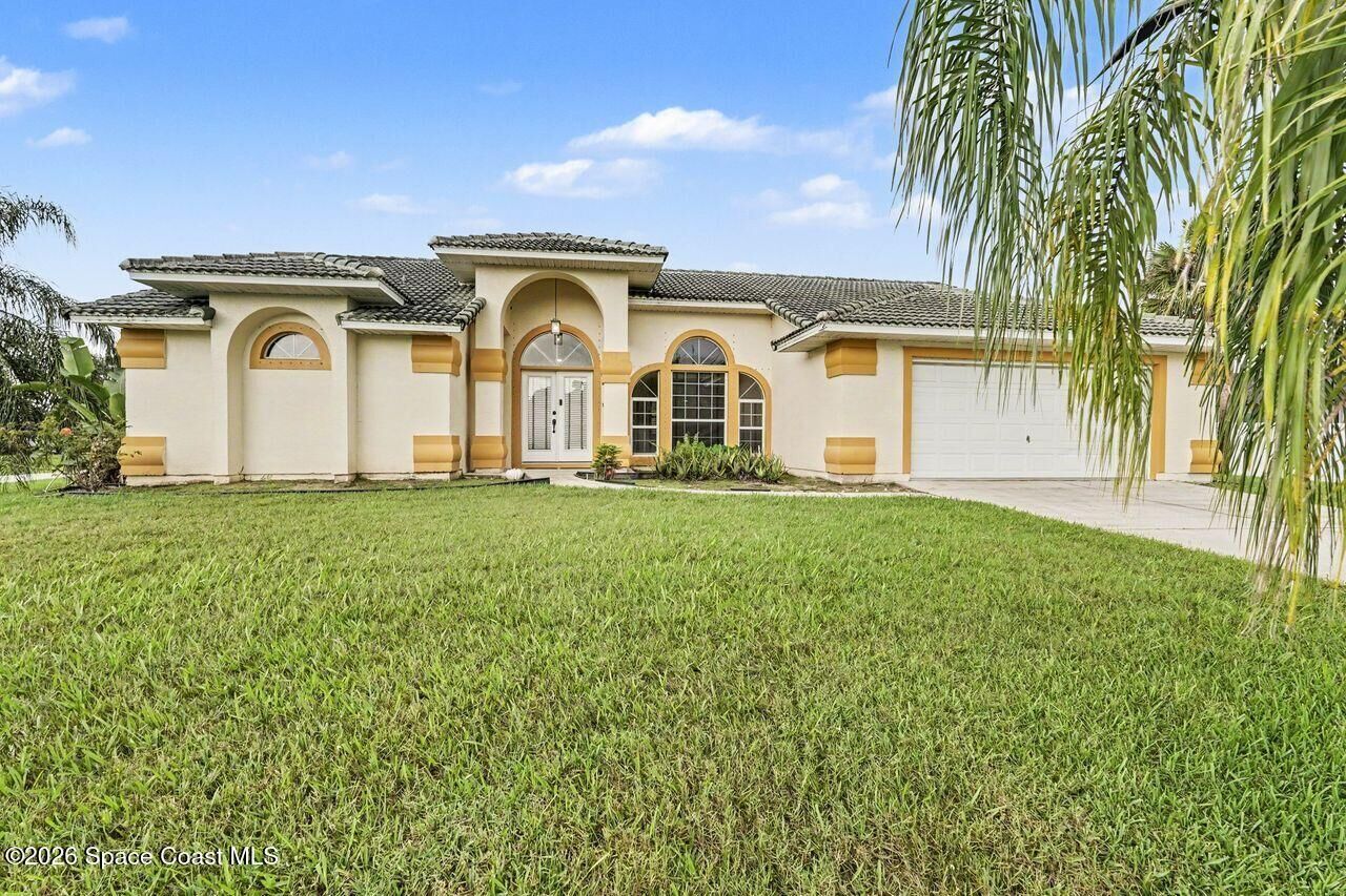 Property Photo: 850 Erfurt Street NW FL 32907