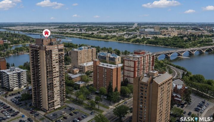 Property Photo:  311 6th Avenue N 1702  SK S7K 7A9 