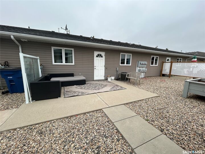 Property Photo:  1100B 95th Street  SK S0E 1T0 