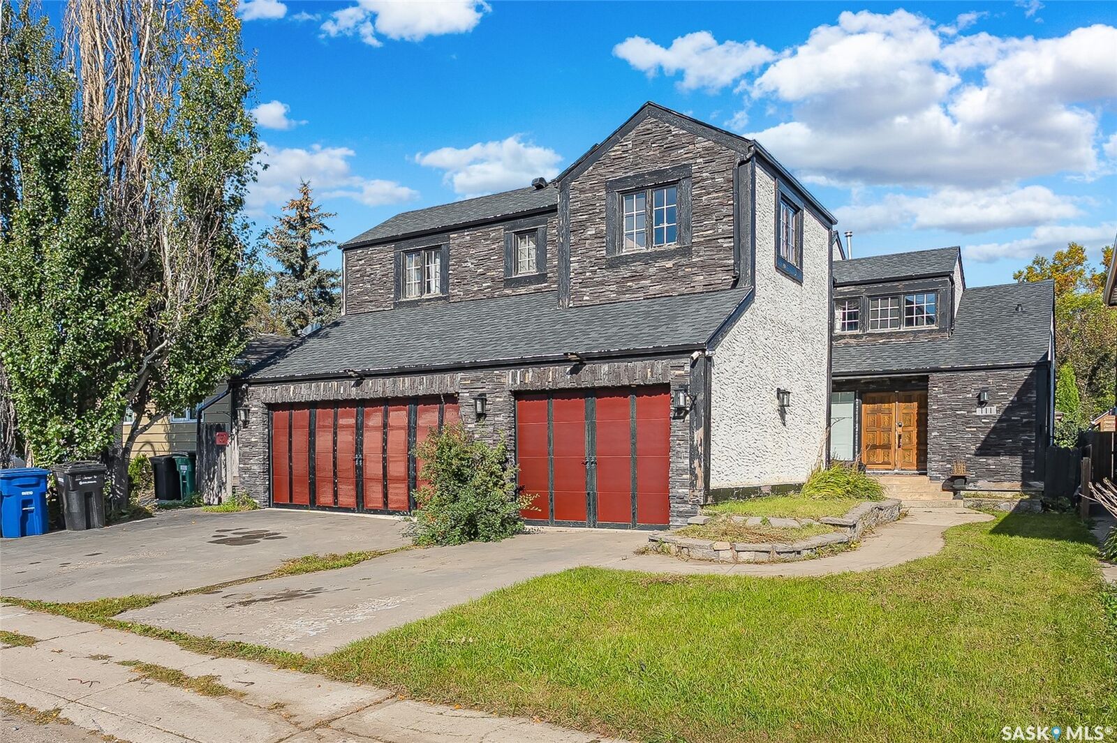 Property Photo:  111 Christopher Road  SK S7J 3R8 