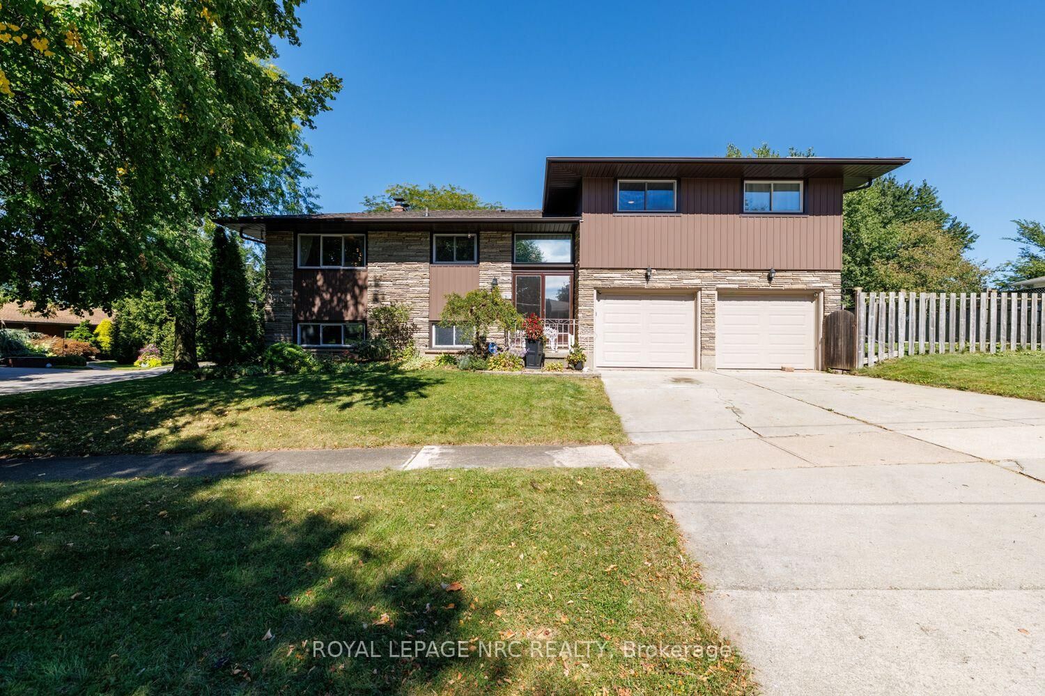 Property Photo:  2 Glenbrae Avenue  ON L2T 1V1 