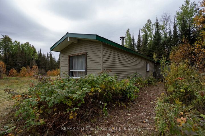 Property Photo:  470 Auto Road  ON P0T 1X0 