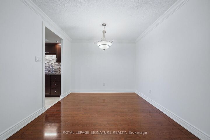 Property Photo:  5 Lisa Street 1401  ON L6T 4T4 