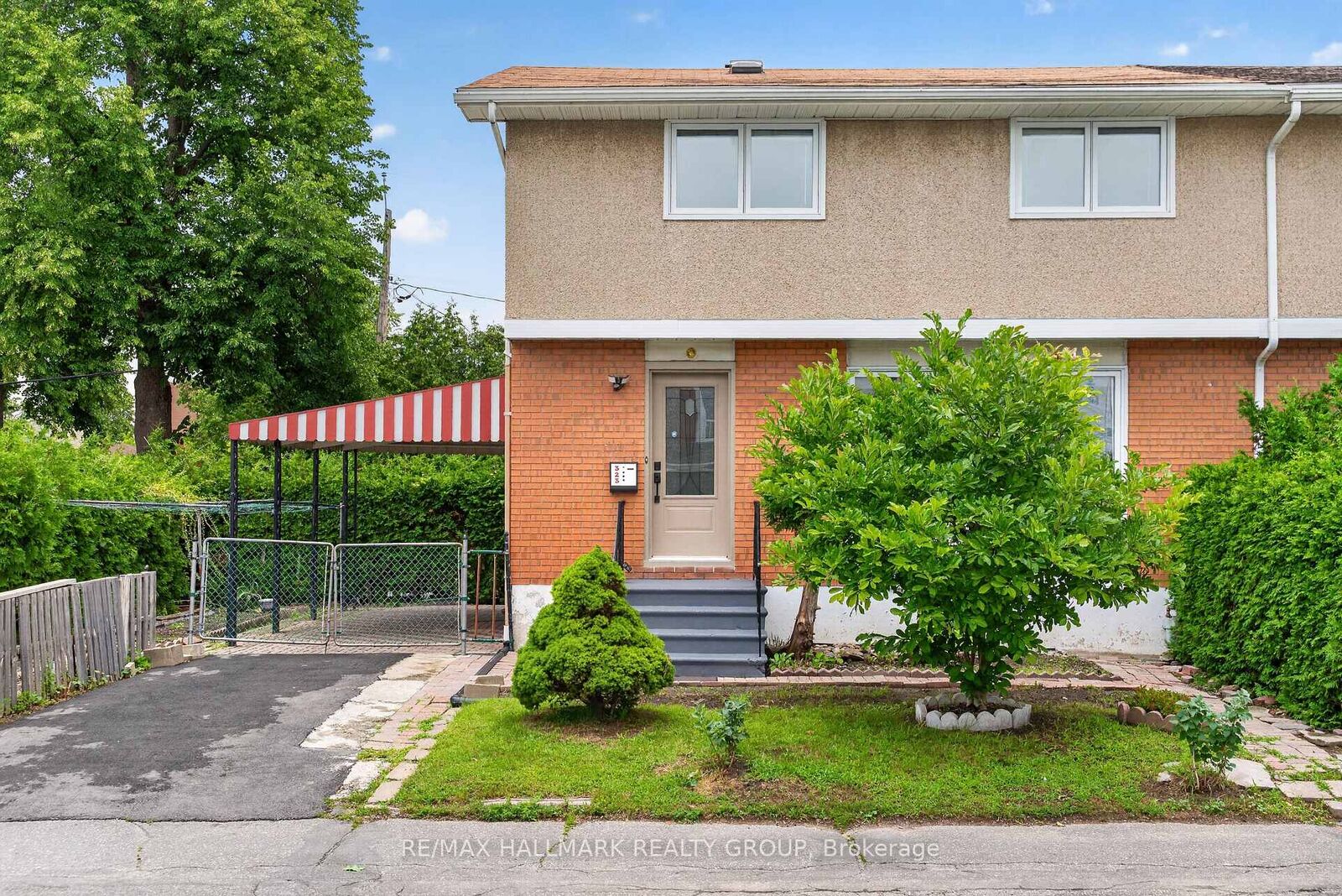 Property Photo:  323 Poulin Avenue  ON K2B 5T7 