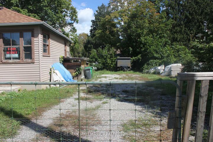 Property Photo:  71 John Street  ON L7E 3H4 